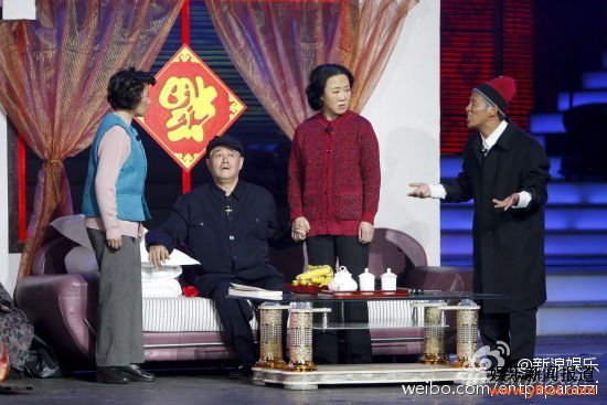 赵本山携弟子宋小宝、赵海燕、孙立荣提前录制的小品《相亲2》亮相辽宁卫视春晚
